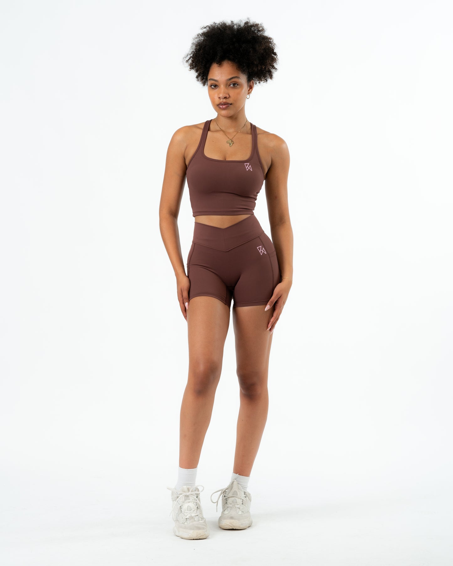Sculpture set Sports crop and V-shape shorts