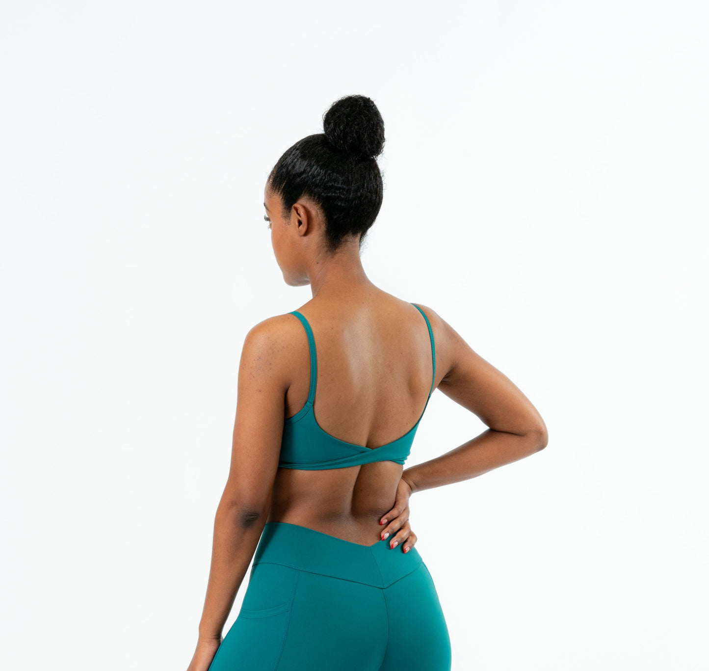 Sculpture Twisted sports bra