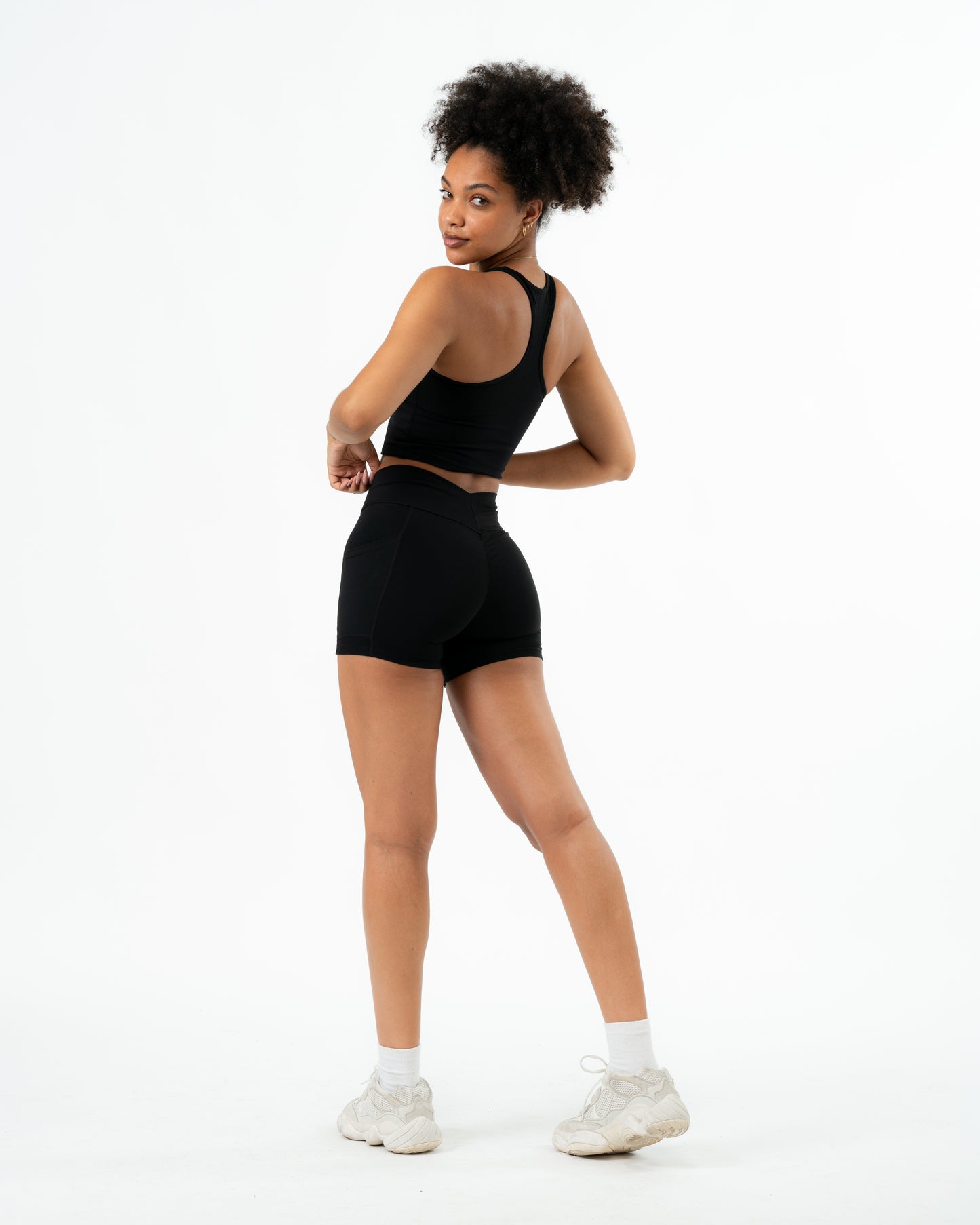 Sculpture set Sports crop and V-shape shorts